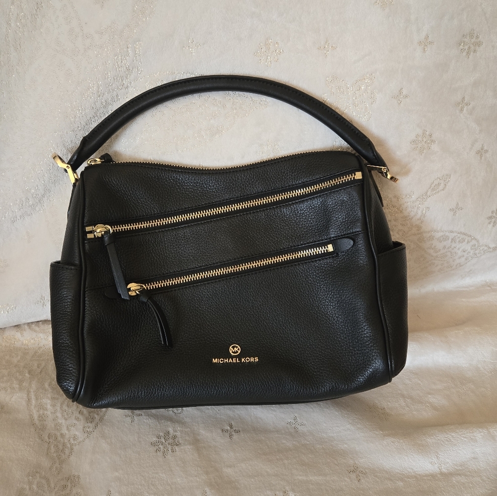 Michael Kors - Shoulder Bag 👜 (NWOT)